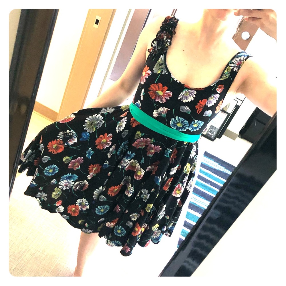 Anthropology floral dress with pockets